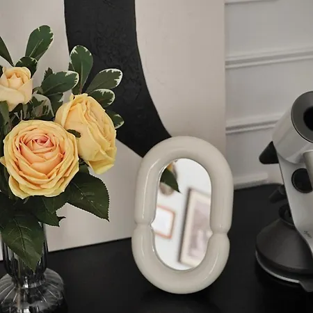 Apartment Splendid Artist 2p Paris