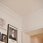 Splendid Artist Apartment 2P